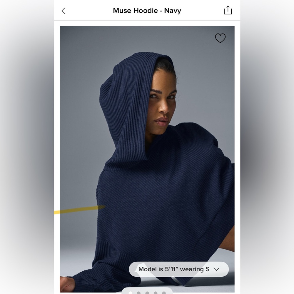 Alo Muse hoodie - cropped. Navy Blue Size Medium